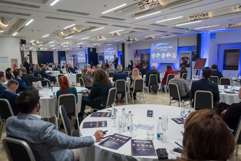 Networking počas Wealth Forum